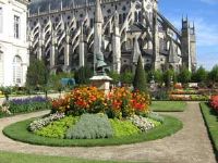 Visite du jardin de l’Archevêché. Le mardi 19 juillet 2011 à Bourges. Cher. 